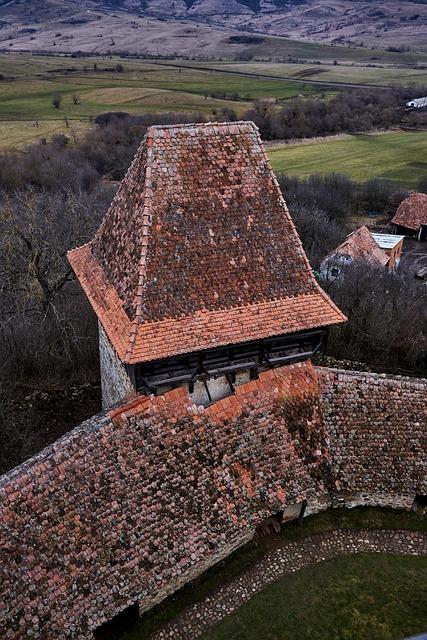 Discover Romania: Your Essential Travel Guide to Enchanting Landscapes, Culture, and History